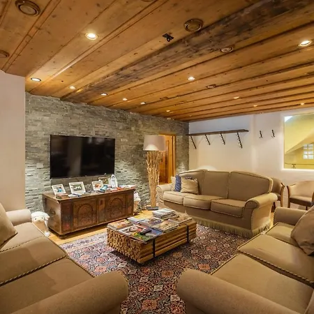 Hocheder Hotel 4*